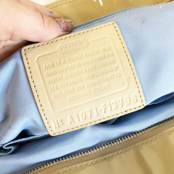 Coach Signature Soho Pleated Scarf Print Bag - Picture 9 of 10